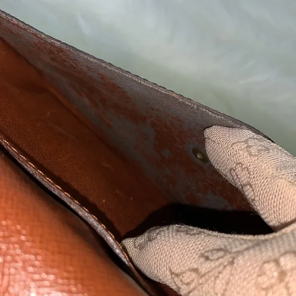 225 Pre Owned Authentic Vintage Louis Vuitton Monogram Crossbody Bag - Picture 10 of 15